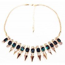Collier plastron dor&eacute; en cristal &agrave; pics -Vert