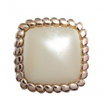 Bouton carr&eacute; en 15, 30 mm - Cr&egrave;me/or